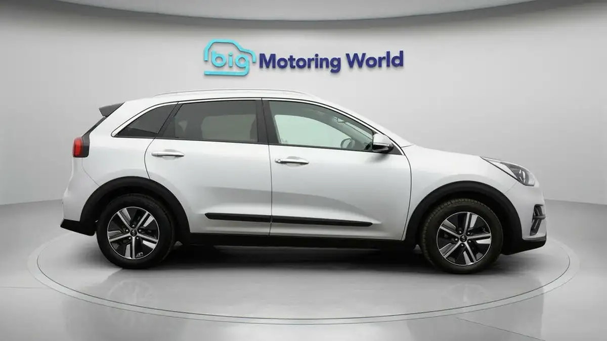 2021-kia-niro-16-gdi-2-big-7