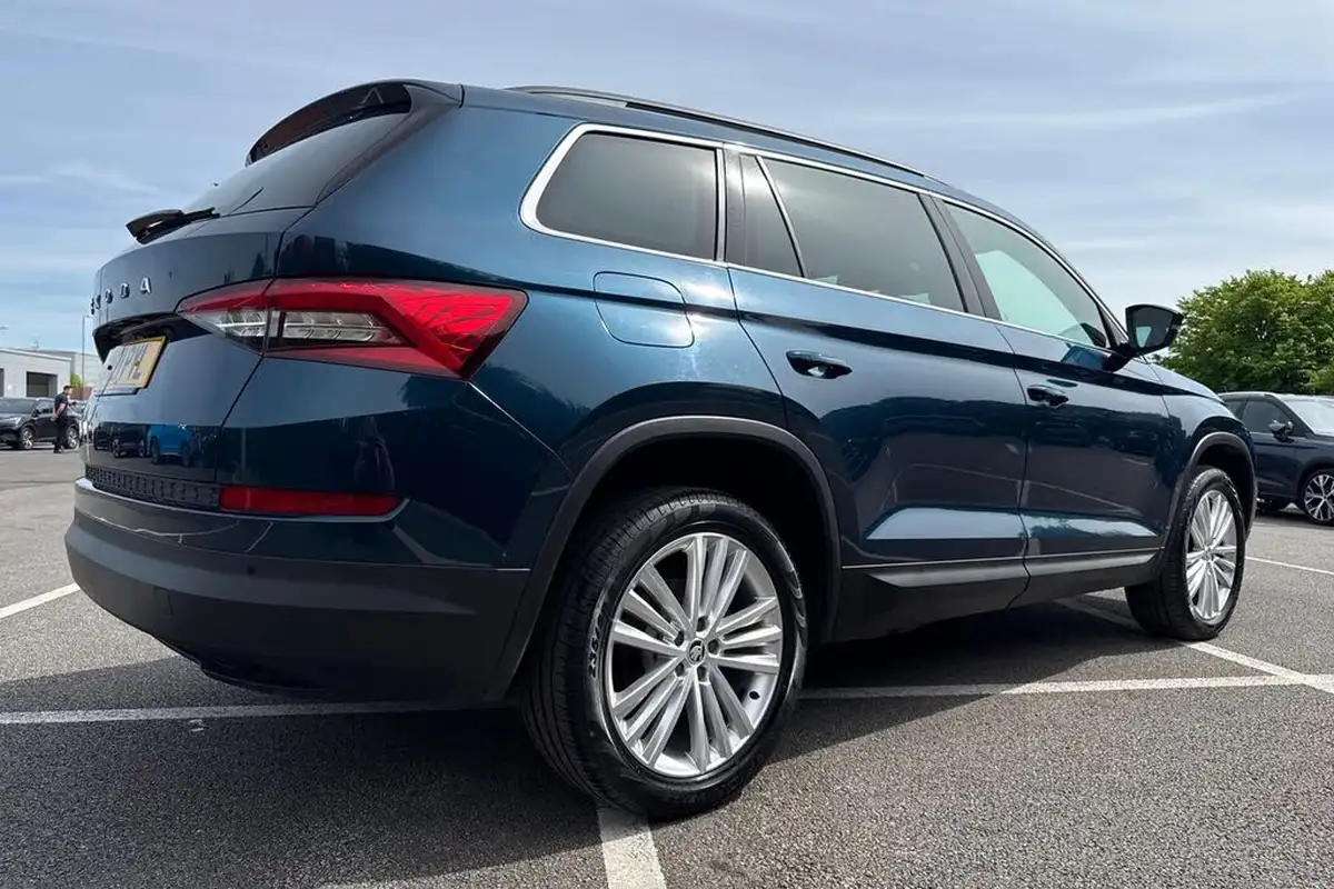 2021-skoda-kodiaq-15-tsi-se-l-dsg-big-35