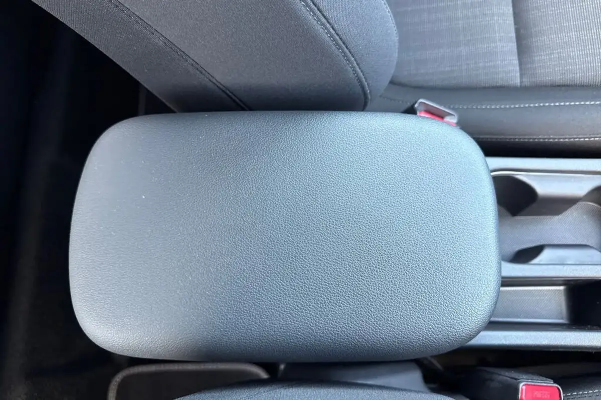 2022-hyundai-kona-16-gdi-premium-big-58