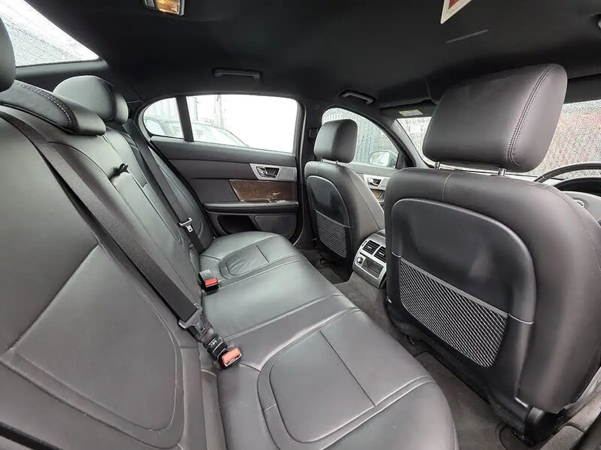 2014-jaguar-xf-22td-premium-luxury-200ps-saloon-4d-big-22