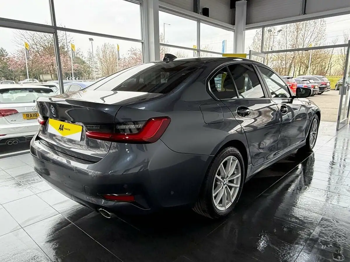 2019-bmw-3-series-20td-318d-se-148bhp-saloon-4d-auto-big-9