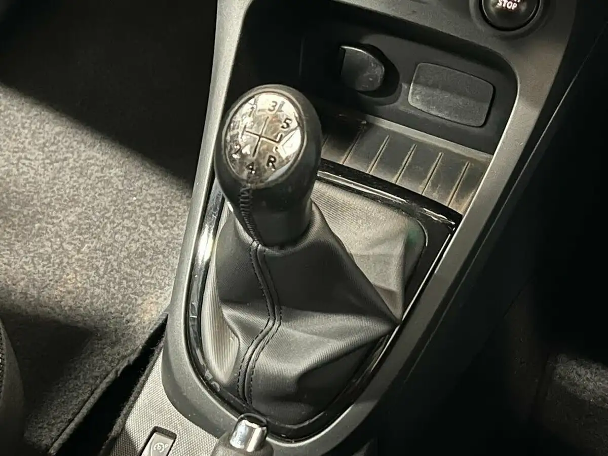 2015-renault-captur-09-dynamique-big-16