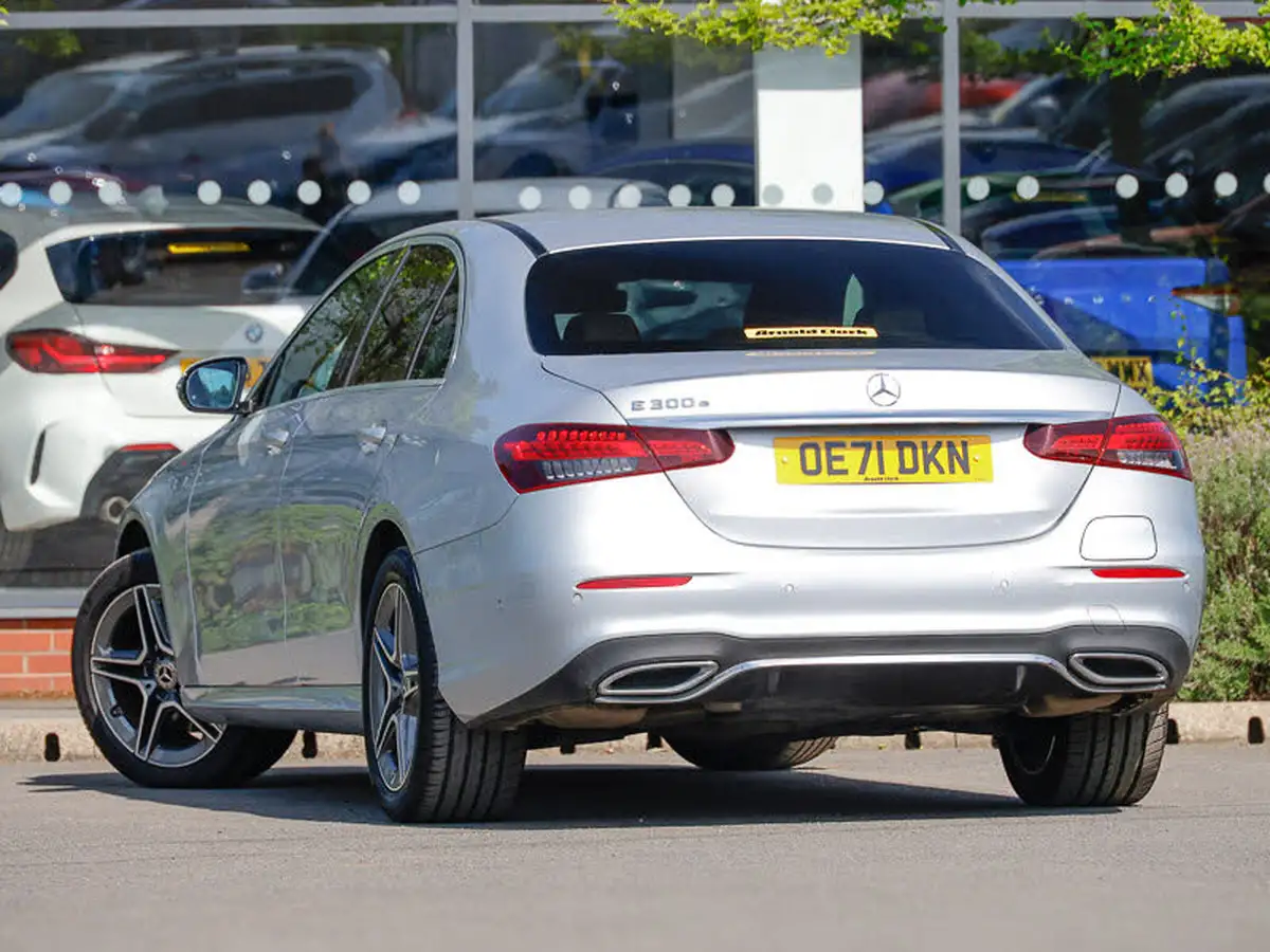 2021-mercedes-benz-e-class-big-1