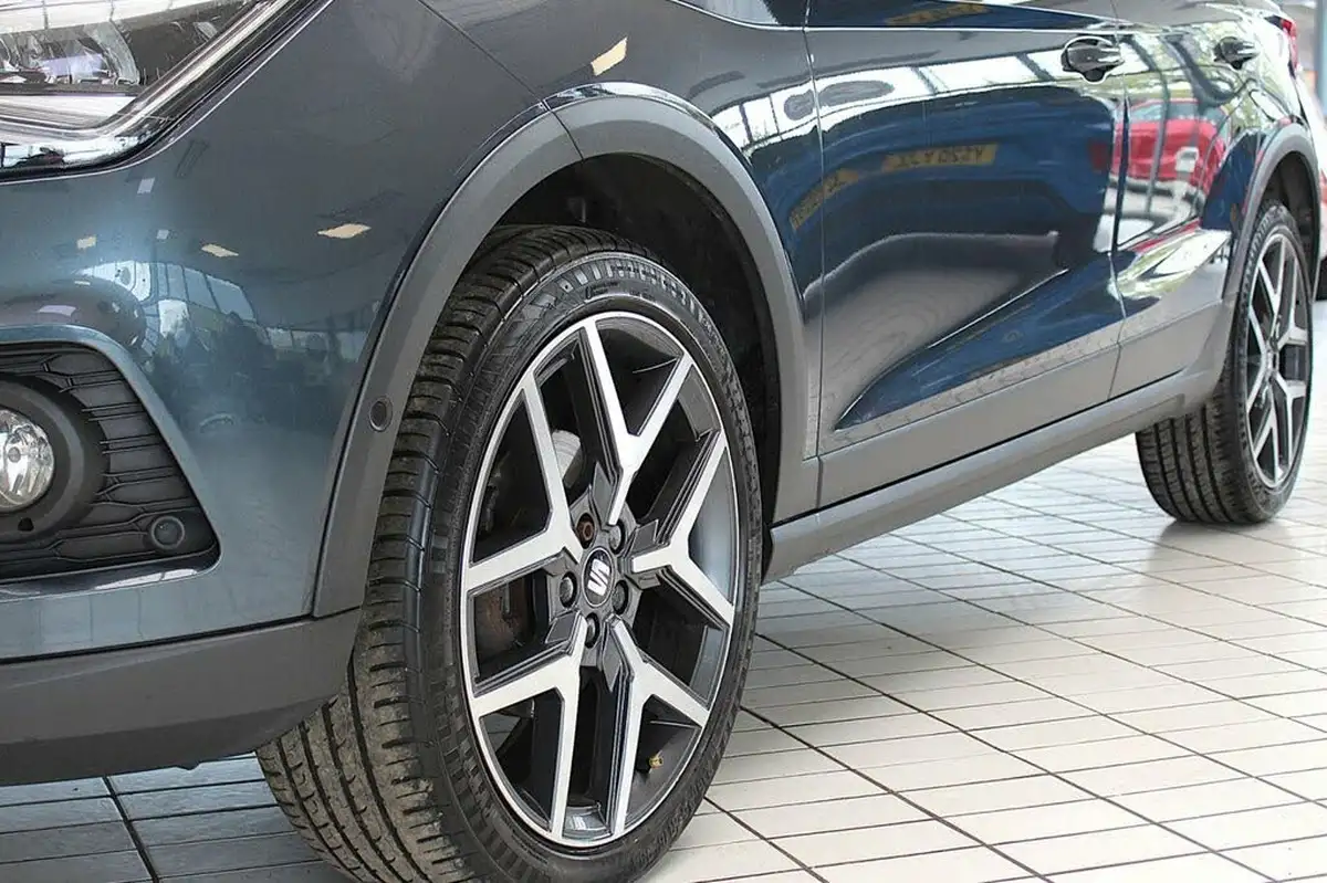 2019-seat-arona-16tdi-xcellence-lux-95ps-ss-dsg-big-3