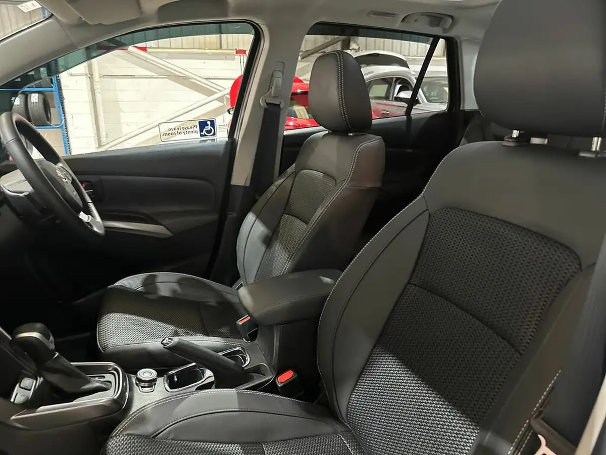 2024-suzuki-s-cross-15-ultra-allgrip-big-22
