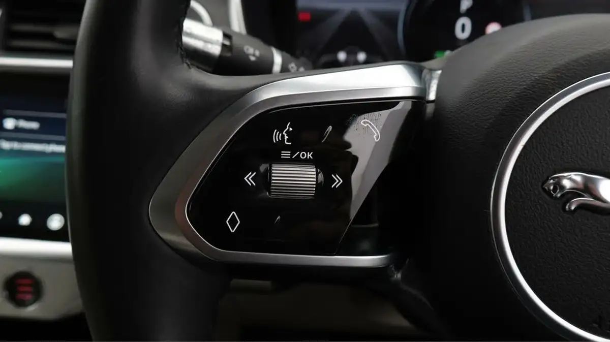 2019-jaguar-i-pace-ev400-hse-big-23