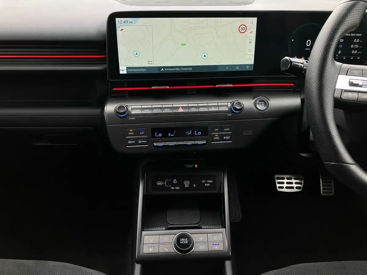 2024-hyundai-kona-16-gdi-n-line-s-141ps-dct-big-16