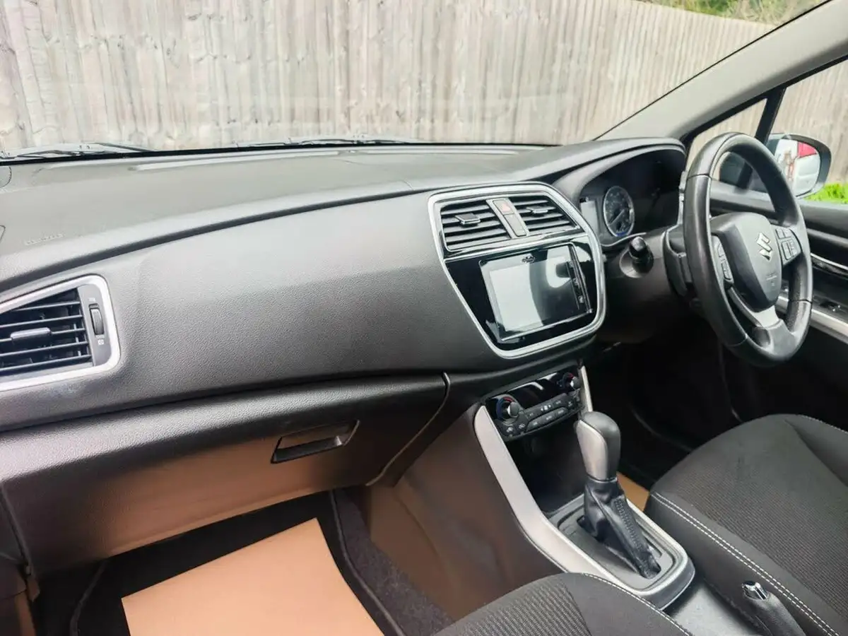 2017-suzuki-s-cross-10-boosterjet-sz-t-110ps-auto-big-8