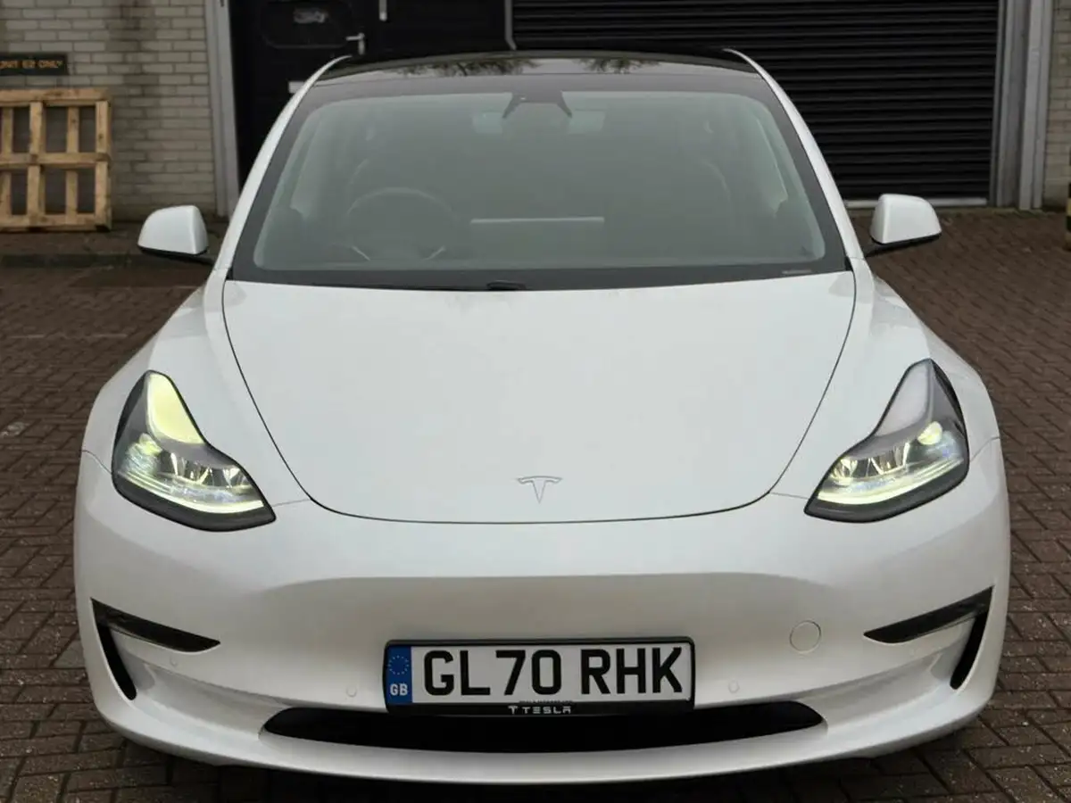 2020-tesla-model-3-e-long-range-big-6