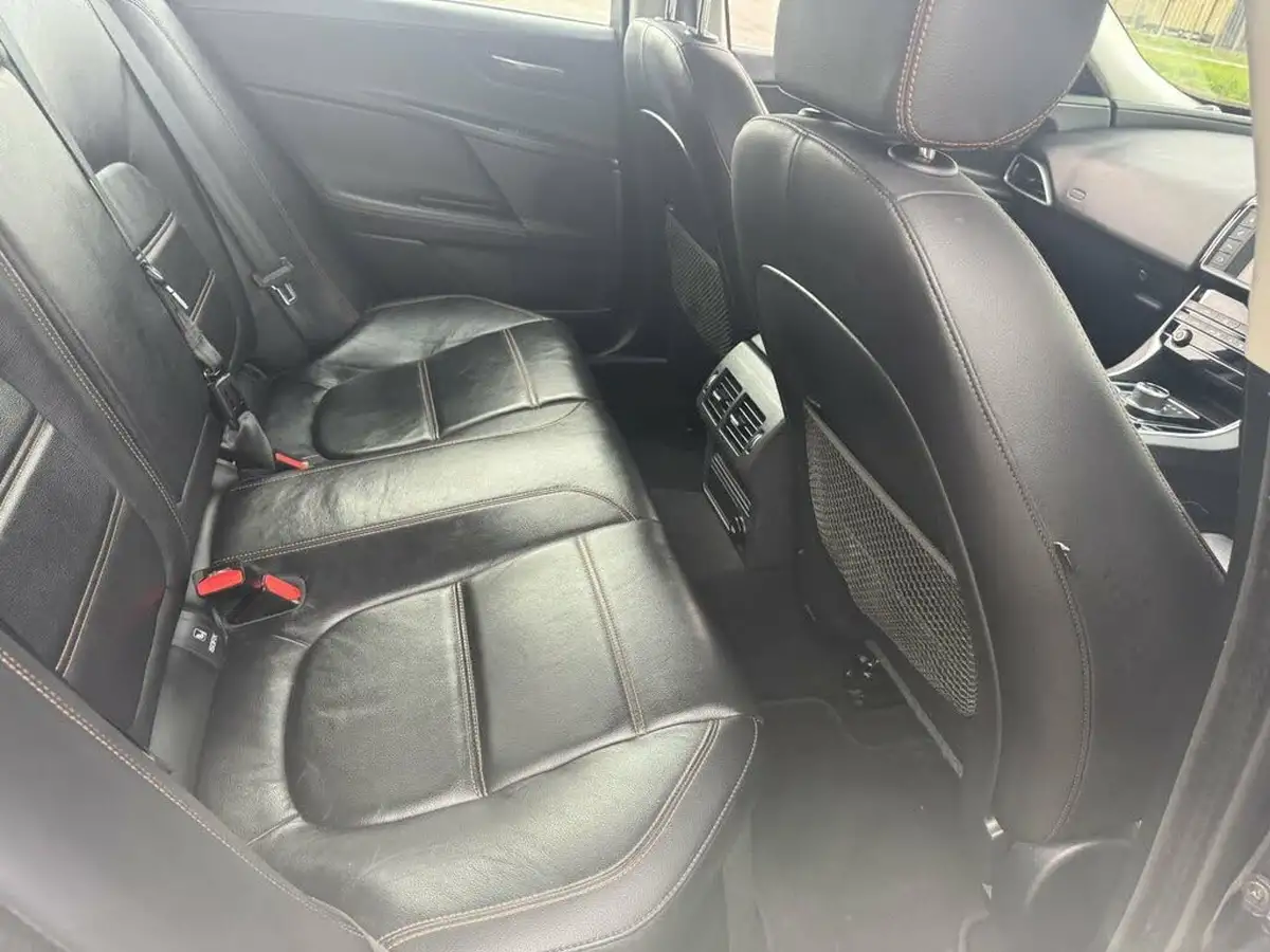 2017-jaguar-xe-20d-prestige-180ps-1999cc-auto-big-14