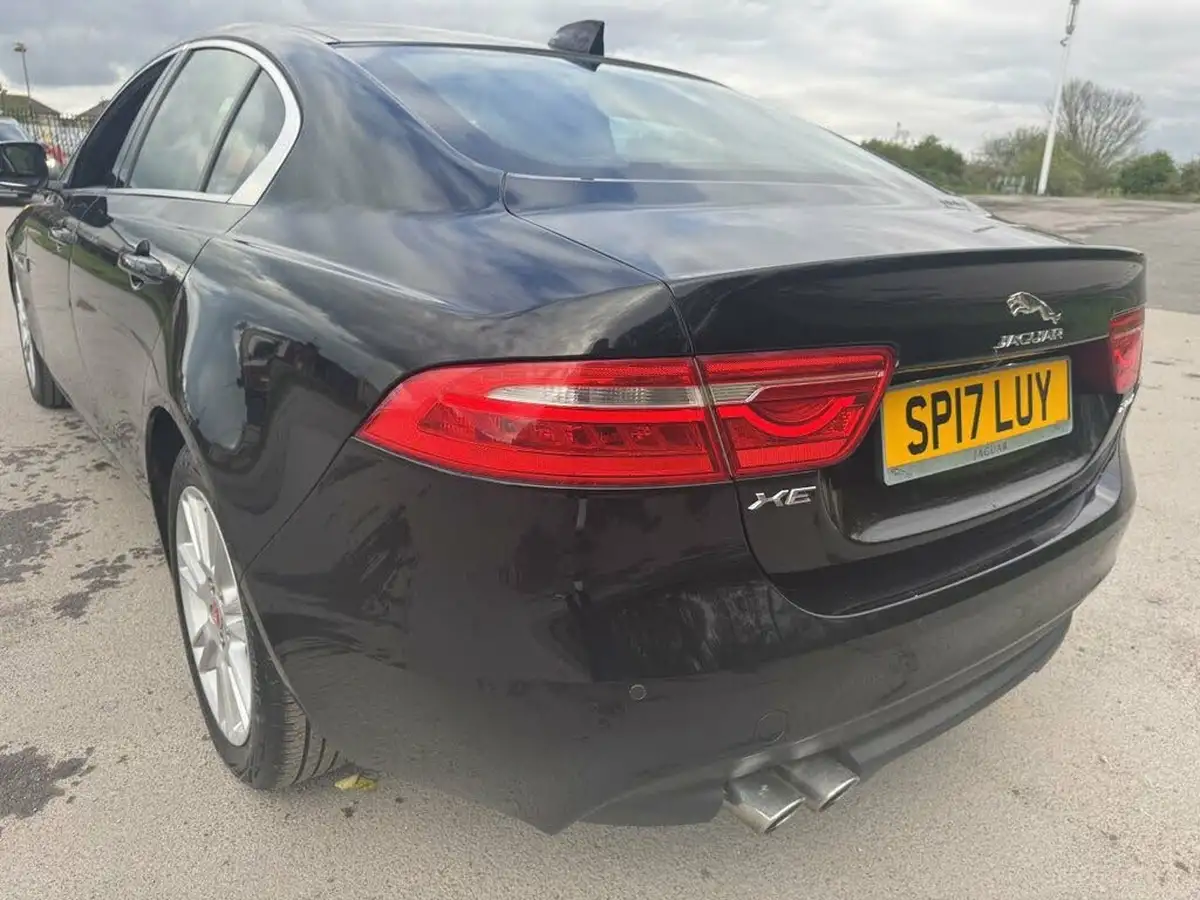 2017-jaguar-xe-20d-prestige-180ps-1999cc-auto-big-33