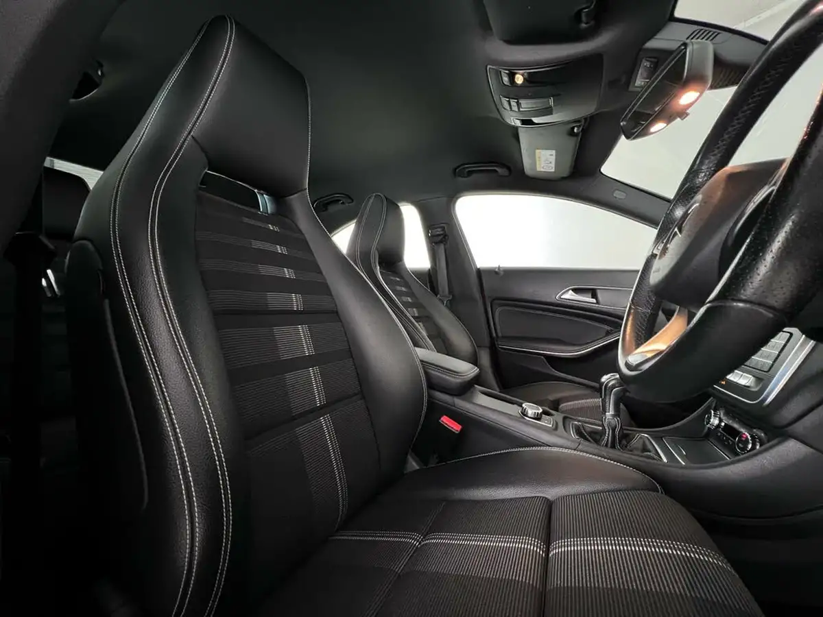 2017-mercedes-benz-cla-16-cla-180-sport-coupe-4d-big-11