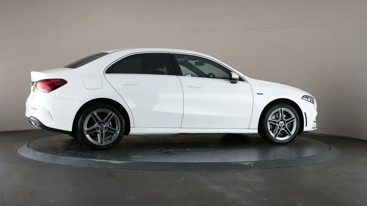 2021-mercedes-benz-a-class-13-a250e-amg-line-saloon-4d-big-57