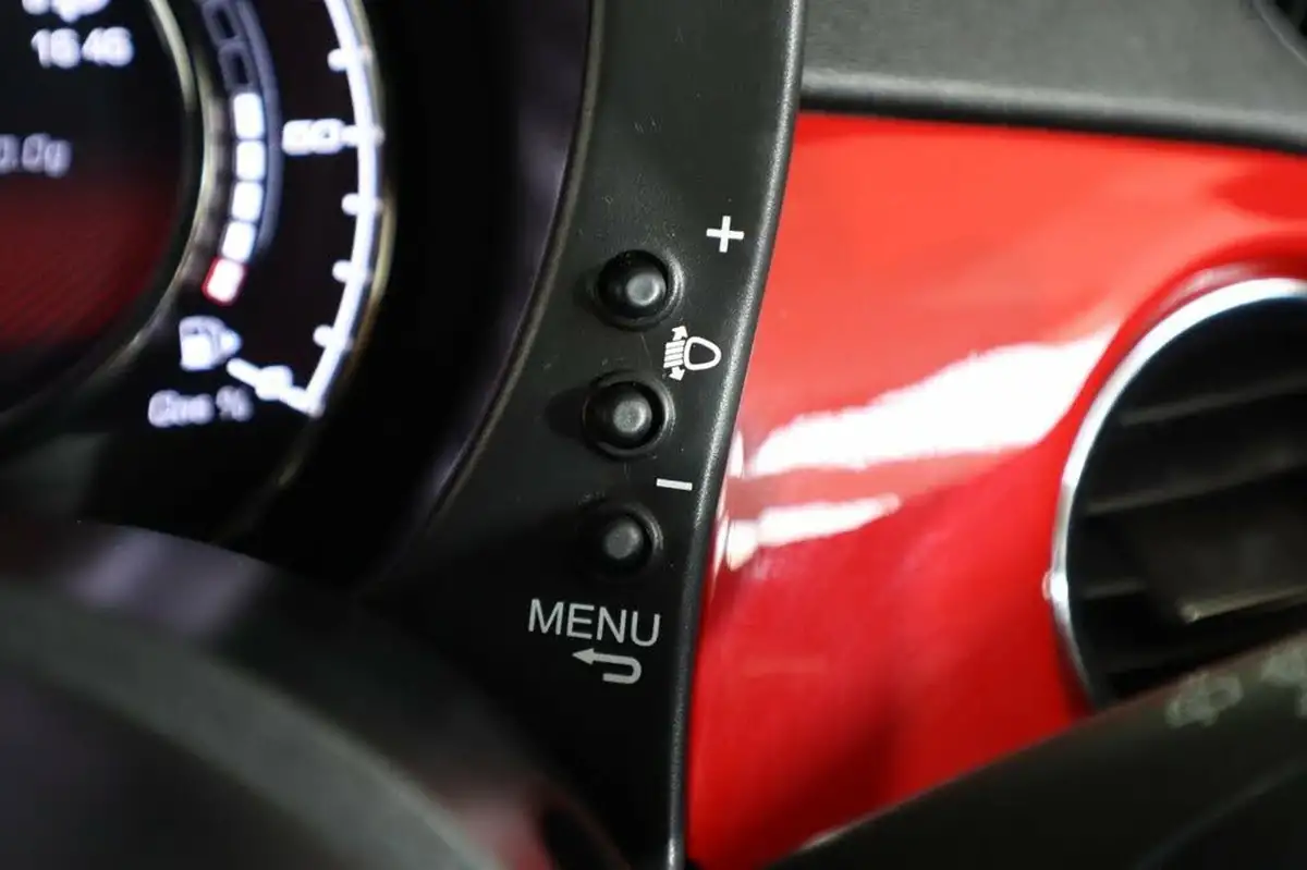 2016-abarth-500-14-tjet-595-turismo-160bhp-big-23