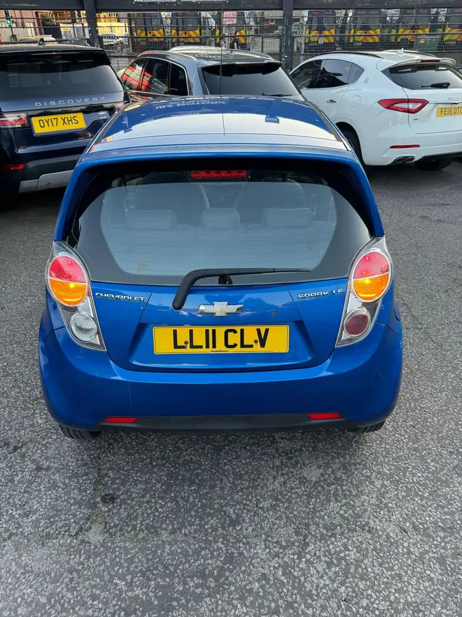2011-chevrolet-spark-10-ls-big-12