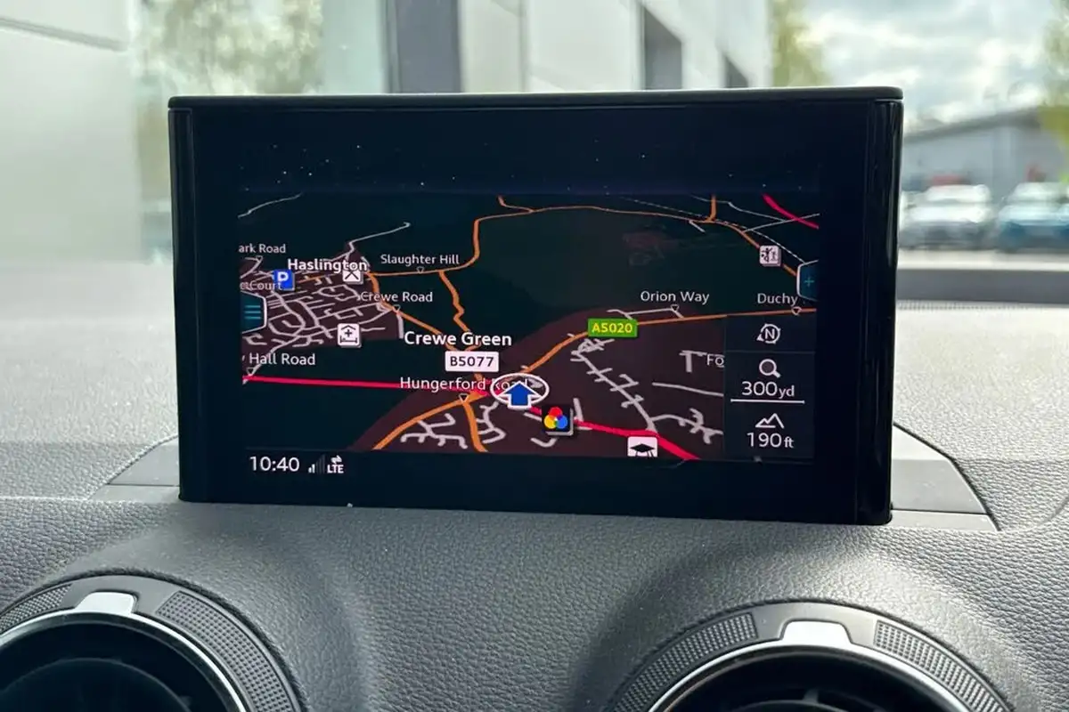 2018-audi-q2-14-tfsi-s-line-big-16