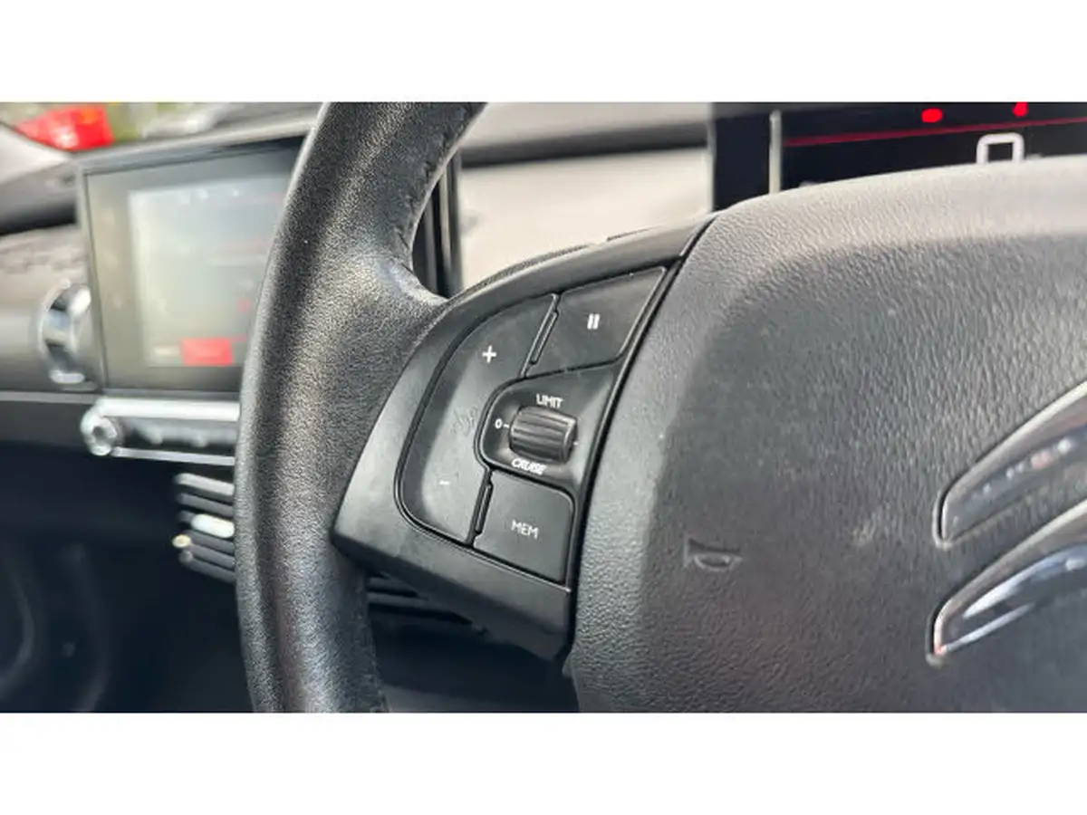 2019-citroen-c4-cactus-12-puretech-feel-110ps-big-20