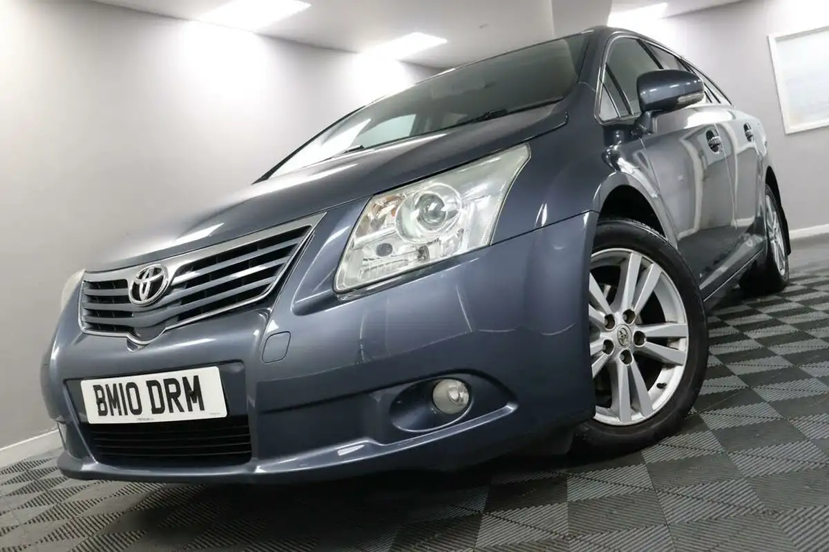 2010-toyota-avensis-20-t4-estate-5d-big-27