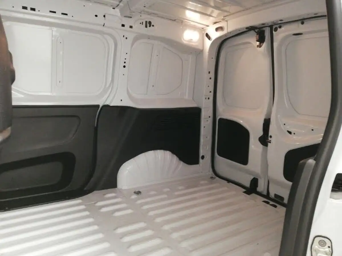 2024-peugeot-partner-15-bluehdi-professional-100pseu6d-big-11