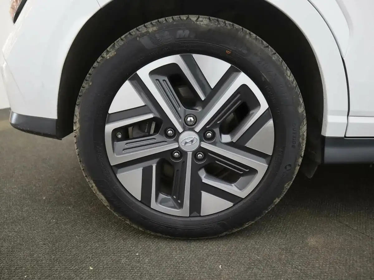 2021-hyundai-kona-e-premium-204ps-64kwh-7kw-obc-big-5