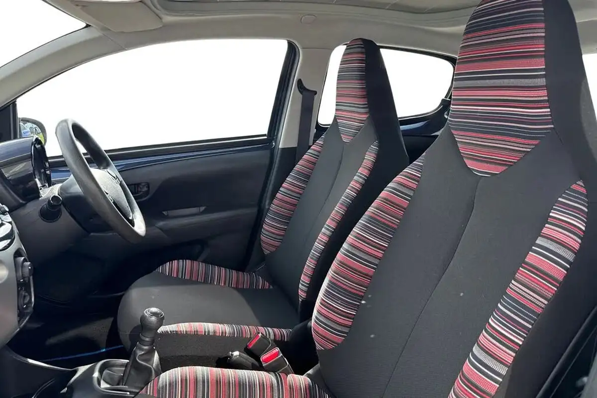 2017-citroen-c1-10-vti-airscape-feel-big-15
