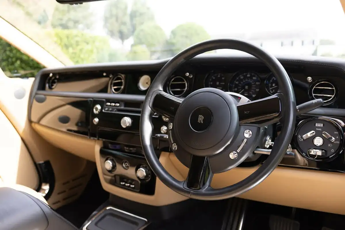 2008-rolls-royce-phantom-67-coupe-2d-big-6