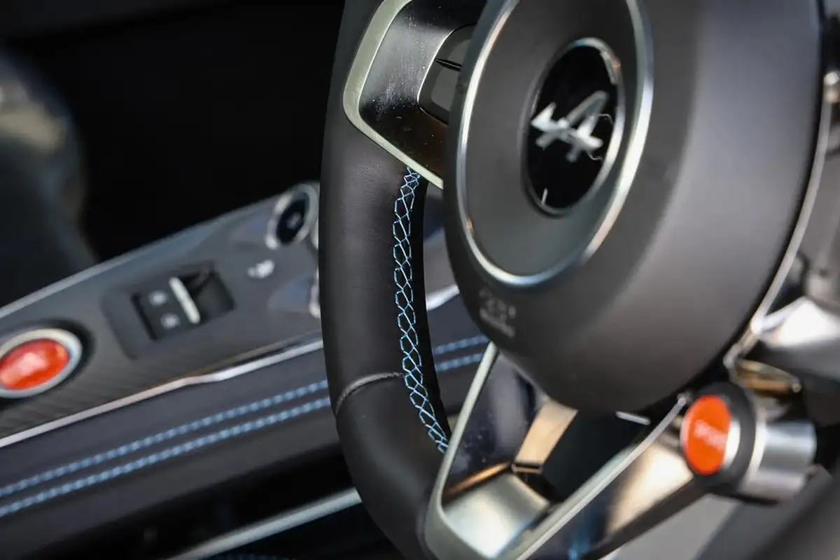 2024-alpine-a110-18-t-no-trim-big-33