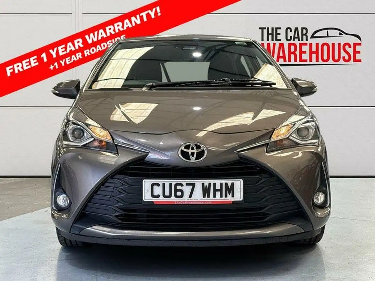2017-toyota-yaris-15-vvt-i-icon-navi-big-4
