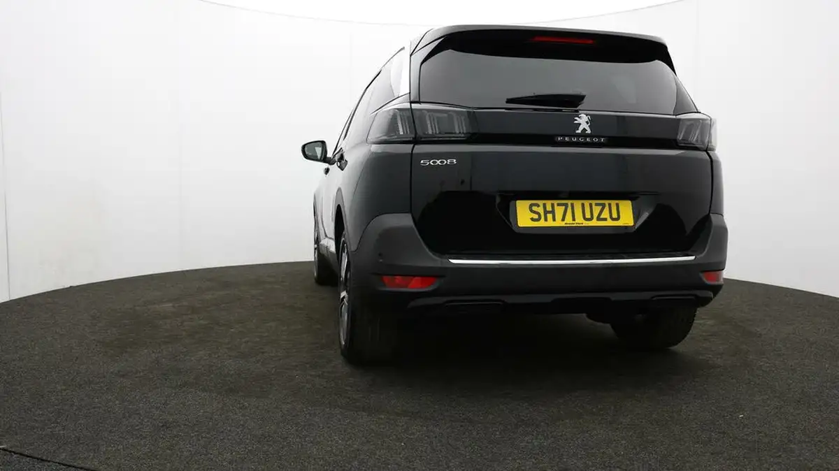 2021-peugeot-5008-suv-12-puretech-allure-big-74