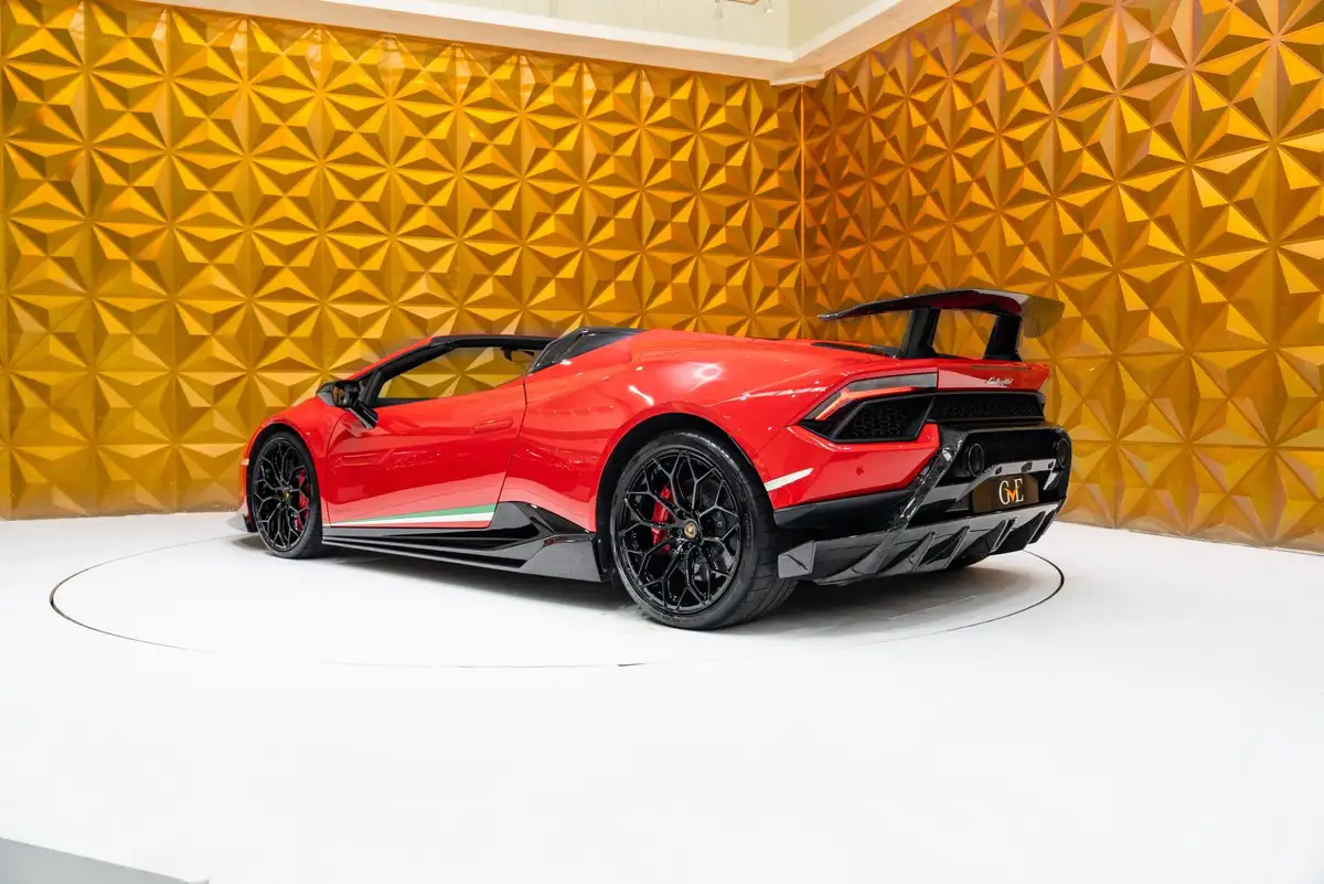 2018-lamborghini-huracan-52-performante-spyder-big-35