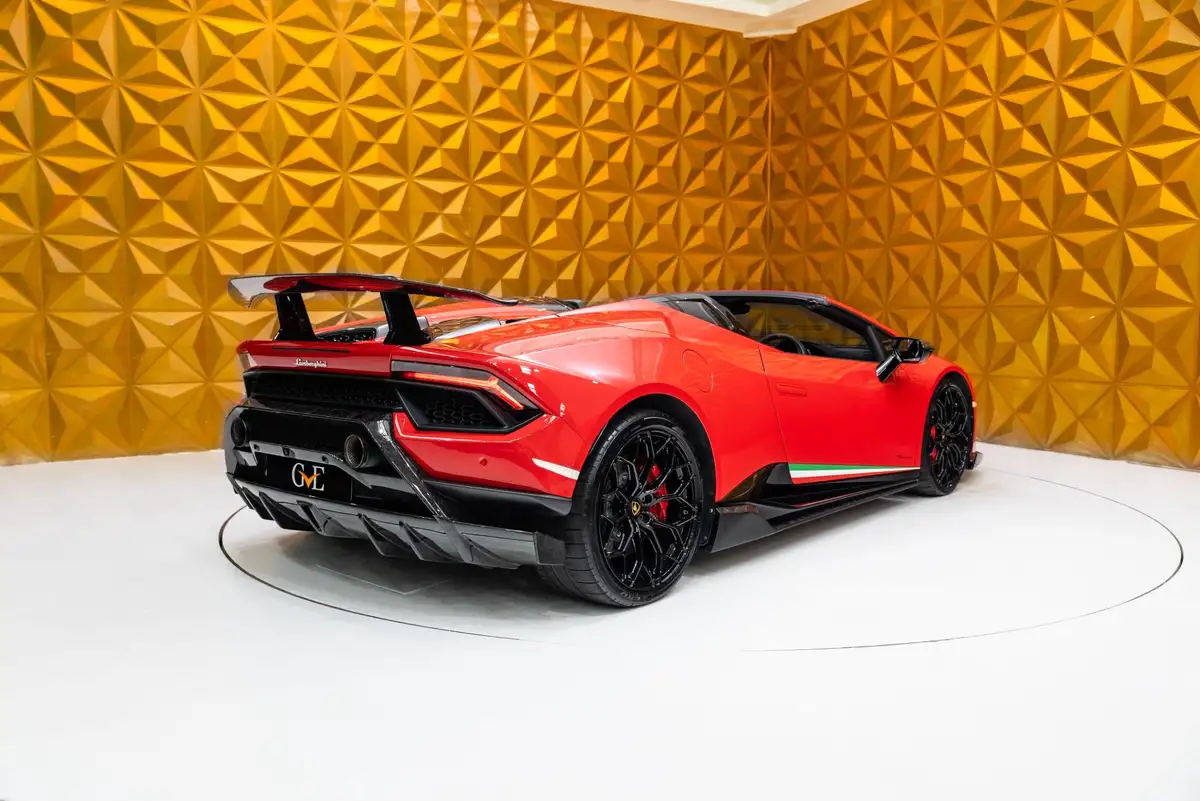 2018-lamborghini-huracan-52-performante-spyder-big-11