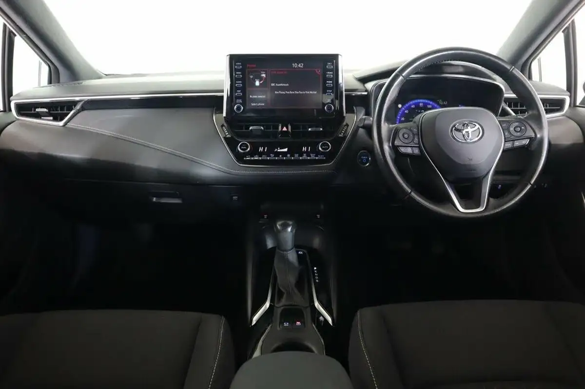 2022-toyota-corolla-18-vvt-i-icon-120bhp-trk-hatchback-5d-big-9