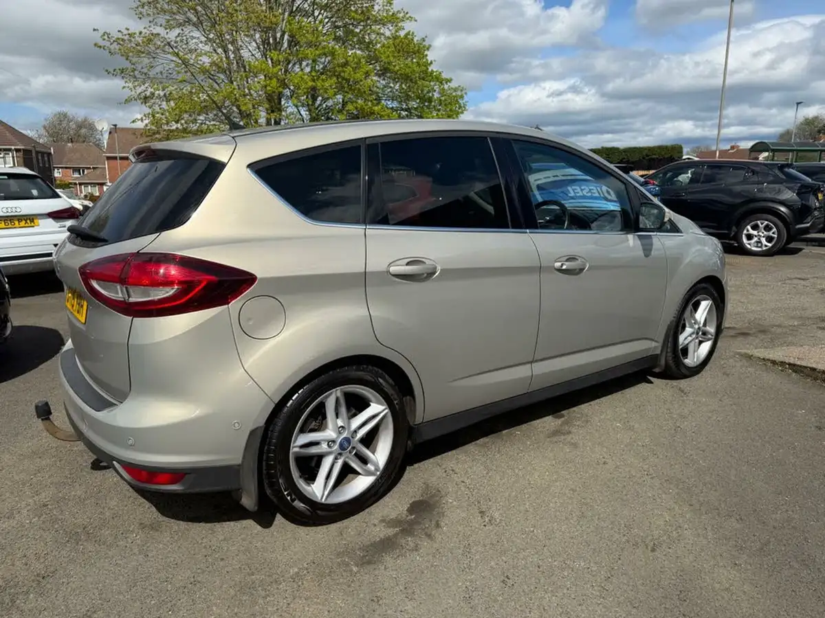 2015-ford-c-max-15tdci-titanium-x-big-18