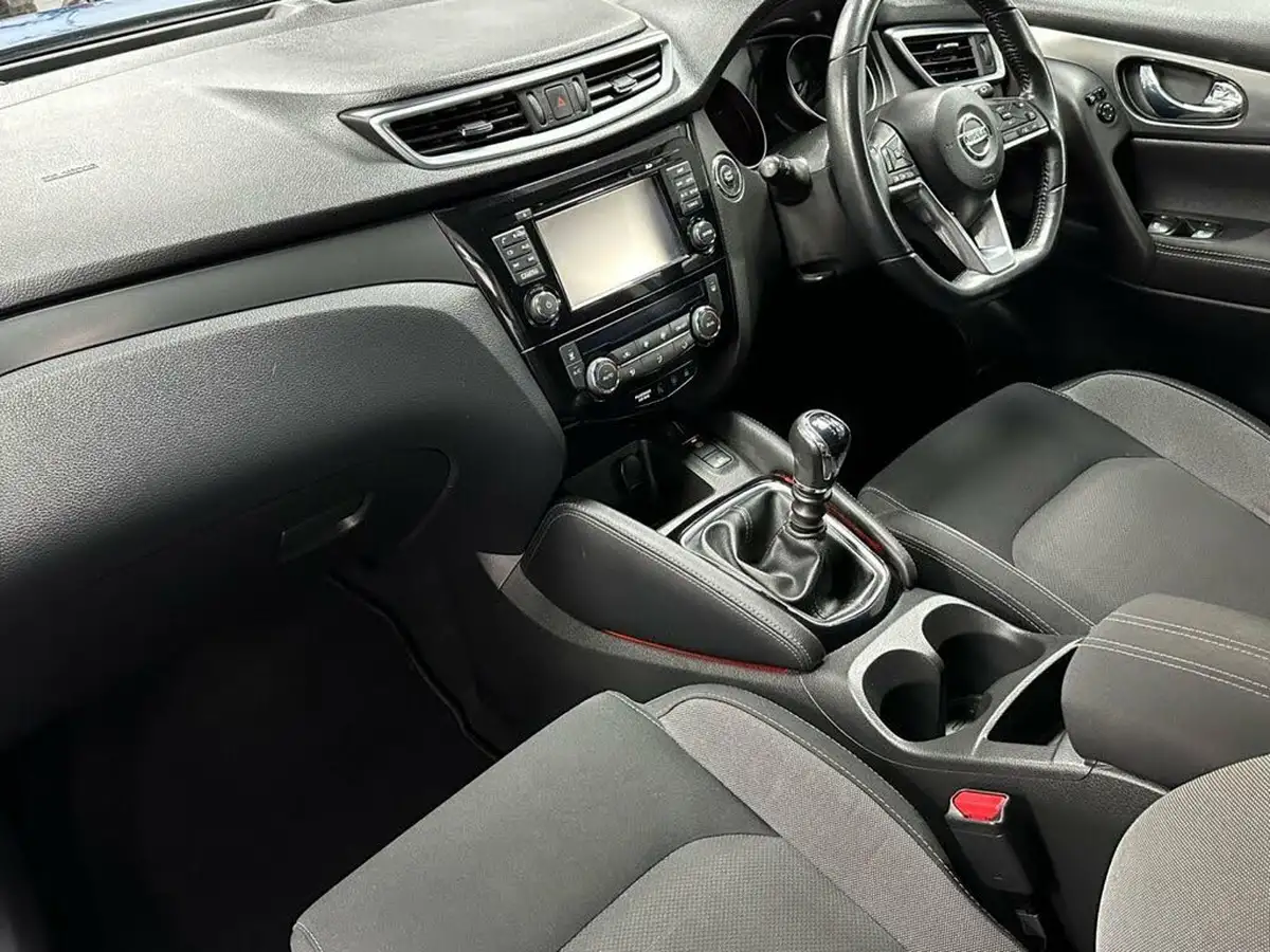 2017-nissan-qashqai-15dci-n-connecta-big-9