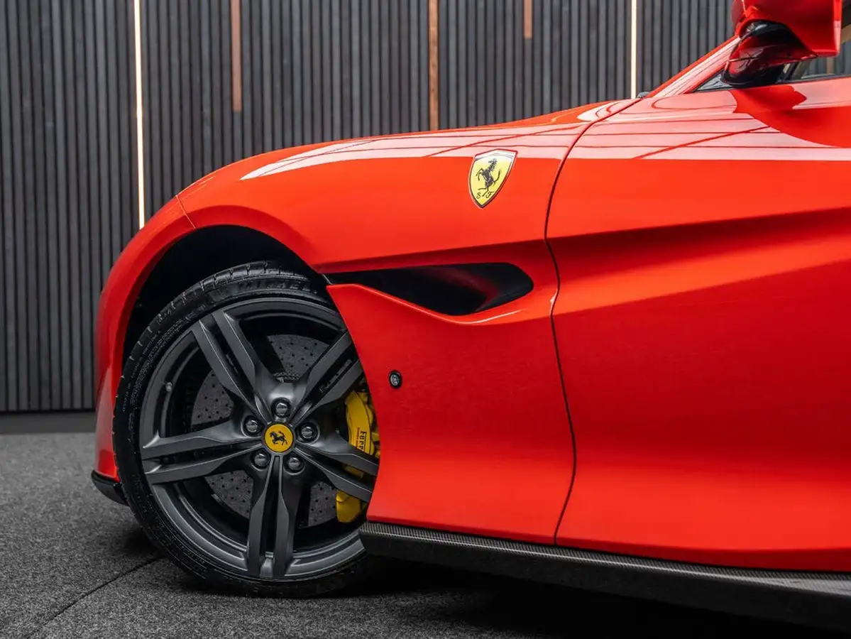 2019-ferrari-portofino-bca-big-34