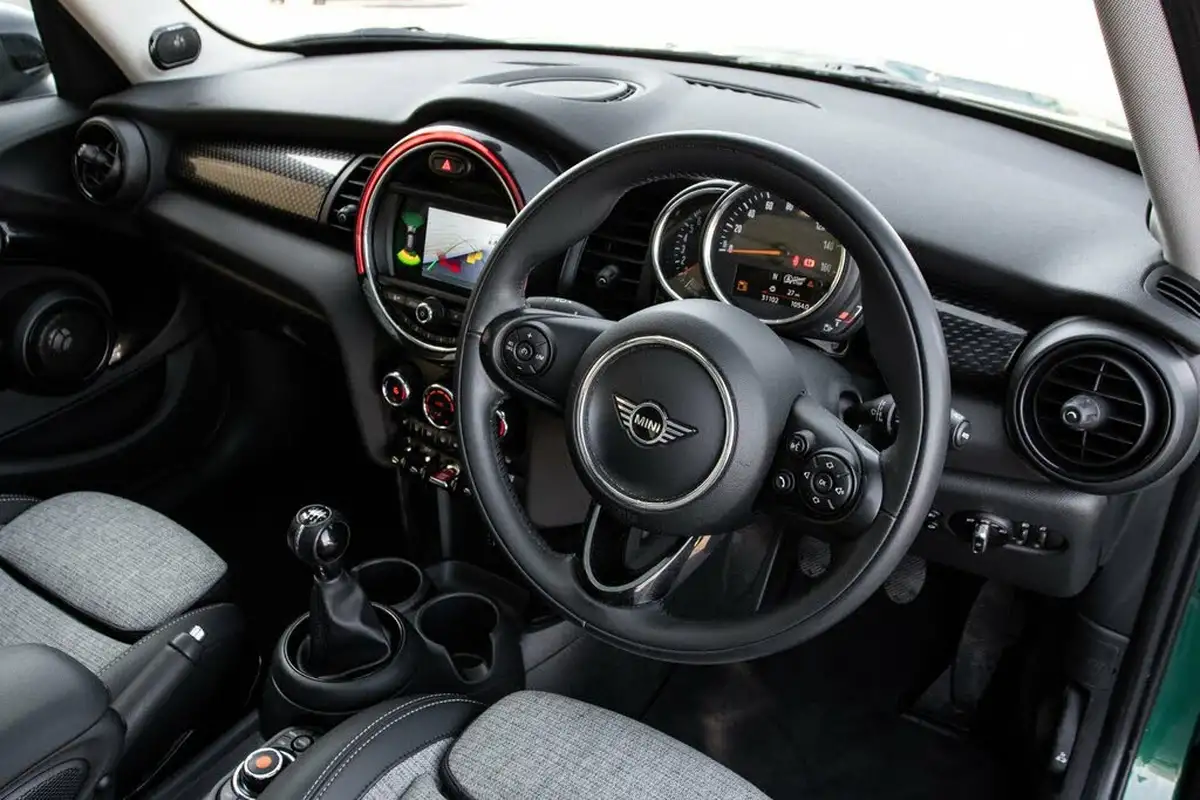 2019-mini-cooper-20-cooper-s-classic-189bhp-hatchback-5d-big-3