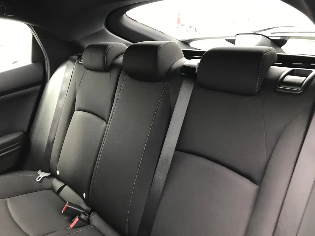 2020-honda-civic-10-vtec-turbo-se-hatchback-5d-big-5