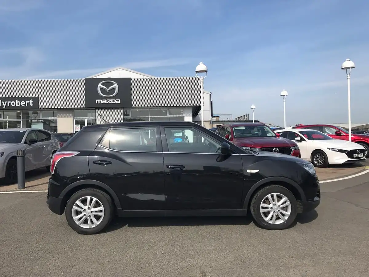 2017-kgm-ssangyong-tivoli-16-se-big-11