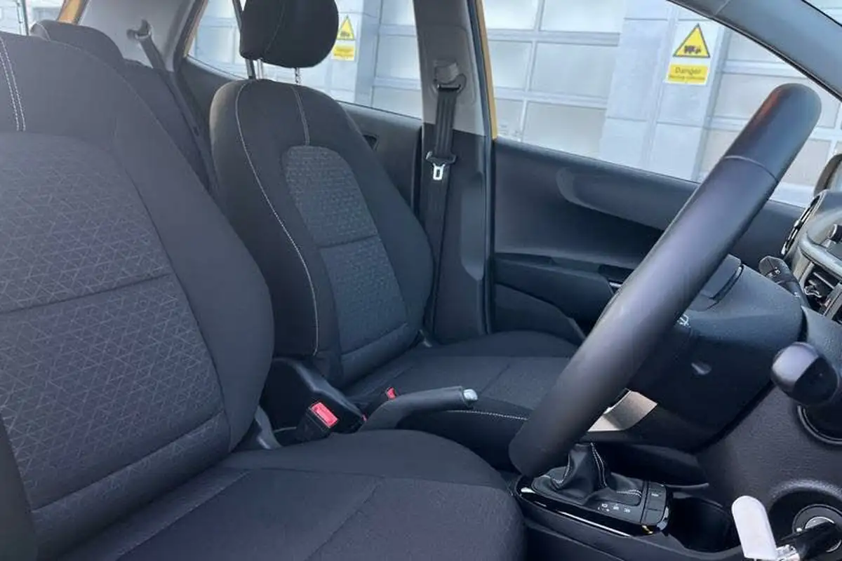 2023-kia-picanto-10-2-auto-seq-big-16