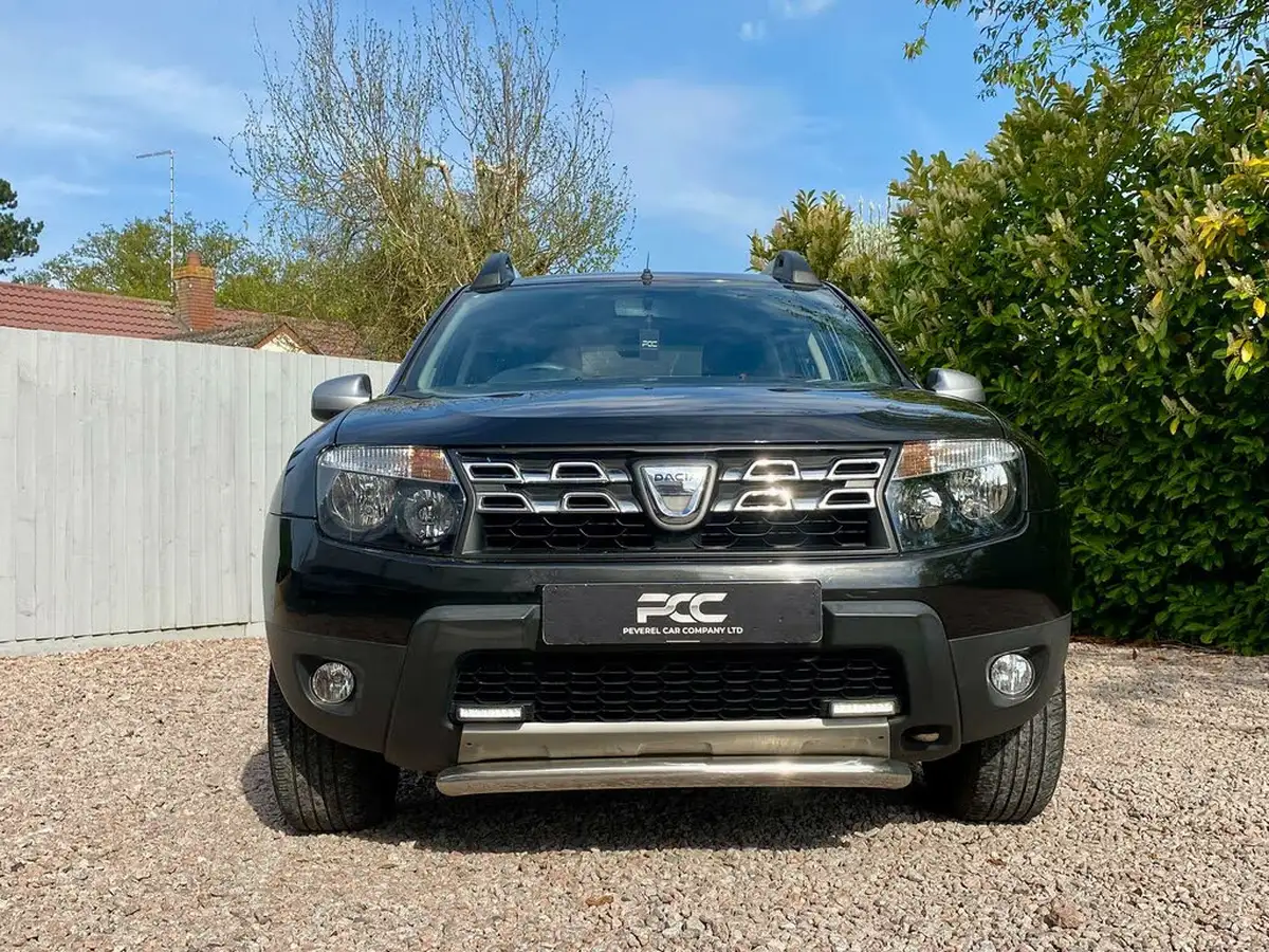 2015-dacia-duster-15dci-laureate-110bhp-station-wagon-5d-big-27
