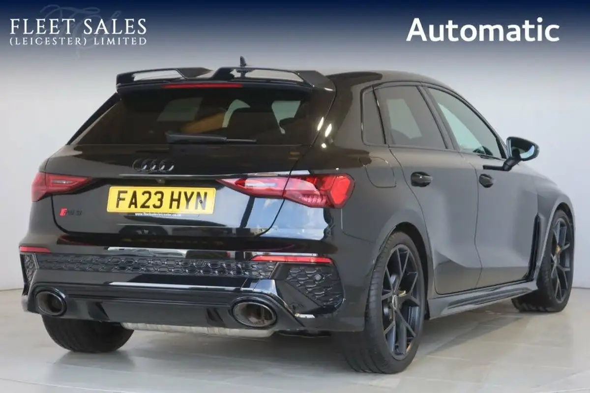2023-audi-rs3-25-tfsi-carbon-black-sportback-5d-big-2