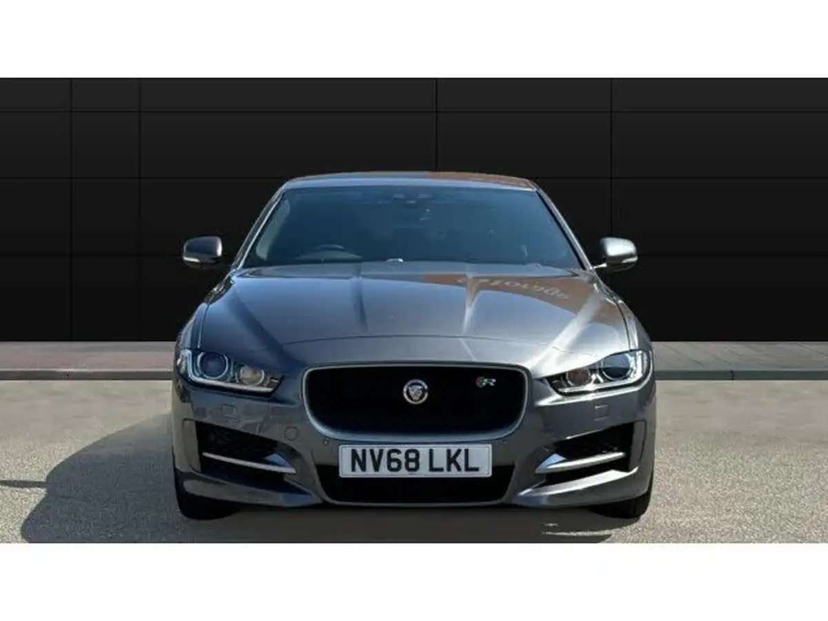 2019-jaguar-xe-20d-r-sport-180ps-auto-big-2