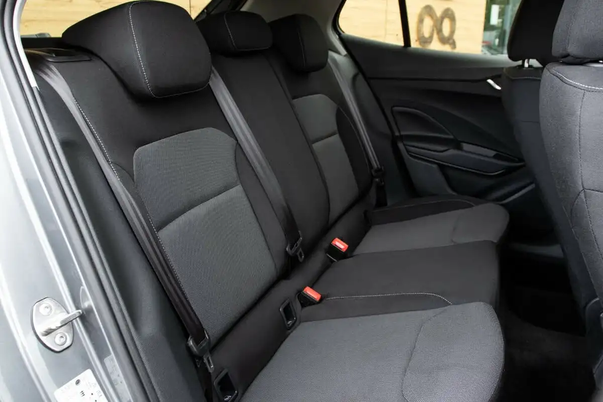 2022-skoda-fabia-10-tsi-colour-edition-110ps-big-34