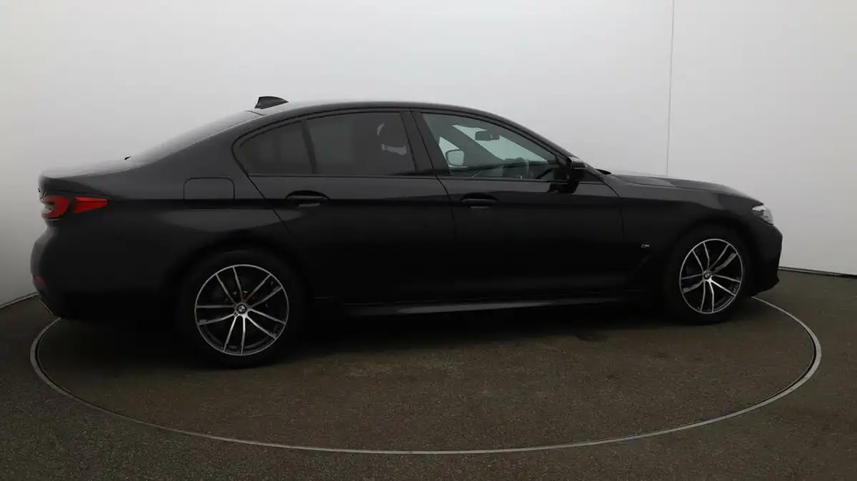 2021-bmw-5-series-20-530e-xdrive-m-sport-saloon-4d-big-43