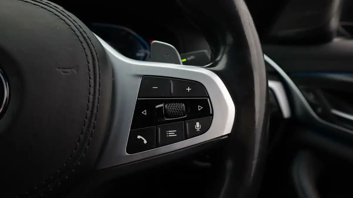 2021-bmw-5-series-20-530e-xdrive-m-sport-saloon-4d-big-26