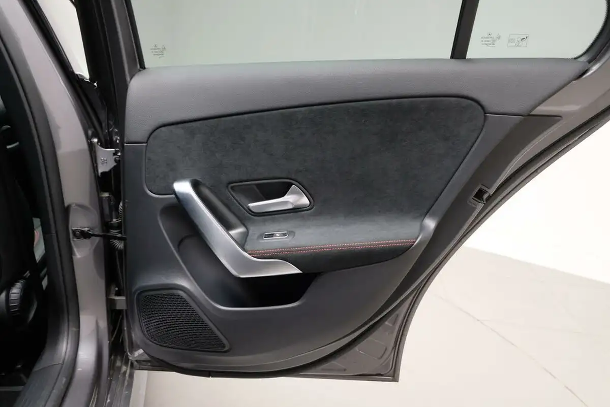 2023-mercedes-benz-a-class-big-49