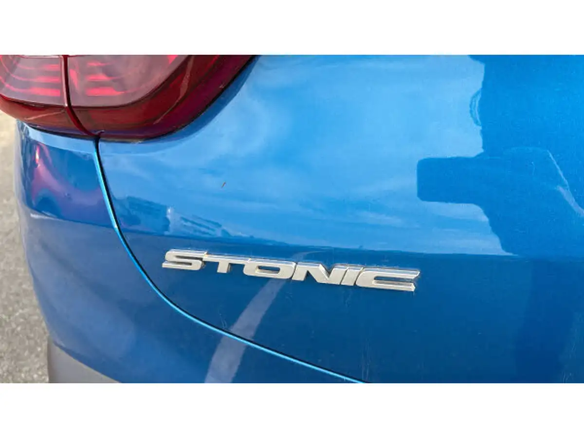 2022-kia-stonic-10-t-gdi-gt-line-s-big-21