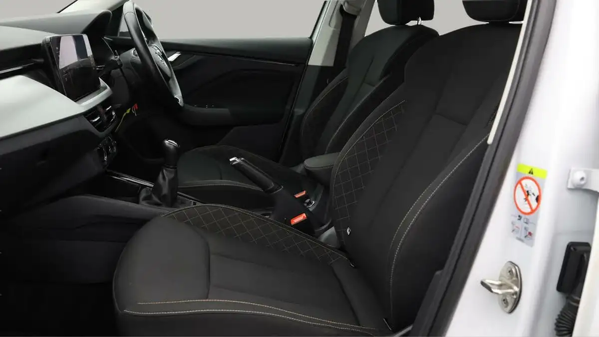 2021-skoda-scala-15-tsi-se-technology-big-13