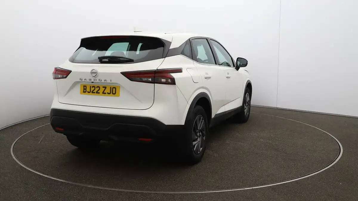 2022-nissan-qashqai-13-dig-t-acenta-premium-140ps-big-45
