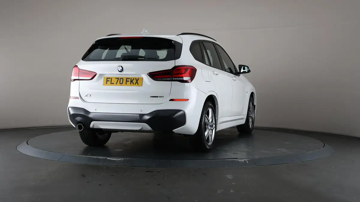 2020-bmw-x1-15-sdrive18i-m-sport-dct-big-64